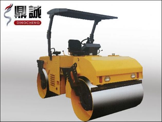 點擊查看詳細(xì)信息<br>標(biāo)題：6噸雙鋼輪振動壓路機(jī) 閱讀次數(shù)：12053